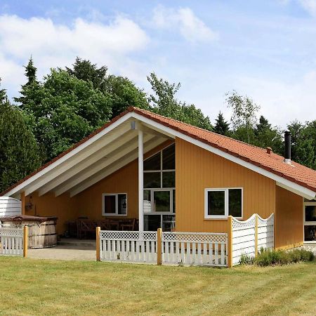 6 Person Holiday Home In Ansager Экстерьер фото