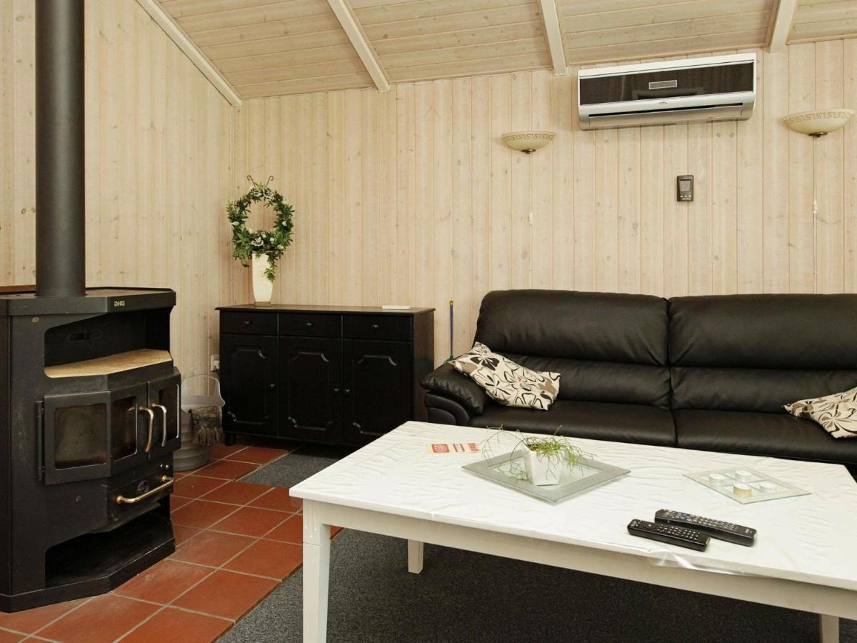 6 Person Holiday Home In Ansager Экстерьер фото