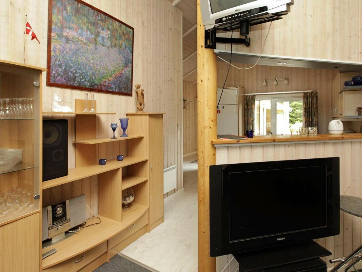 6 Person Holiday Home In Ansager Экстерьер фото